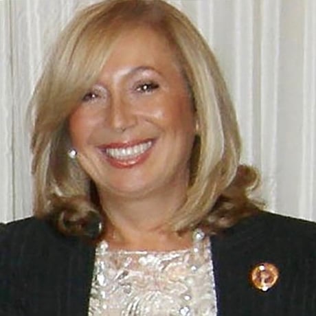 Standing Committee Chair – Dr. Giuseppina Seidita, Italy